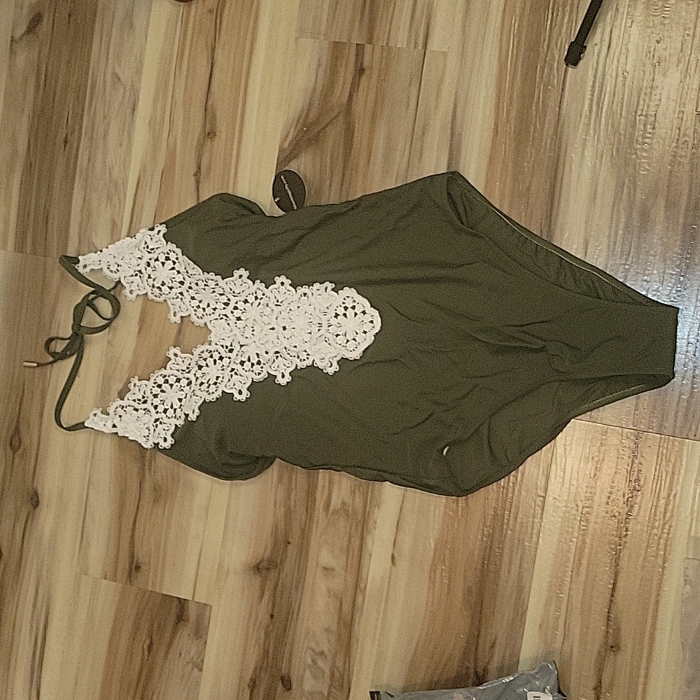 NWT 📦 Olive Green With White Crochet V Cut One Piece Bathing Suit